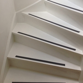 Zwarte rubber trap strip